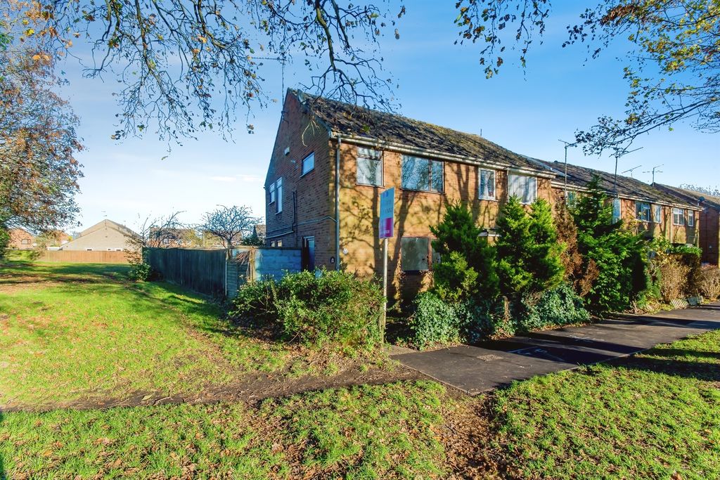 Property photo 1 of 17