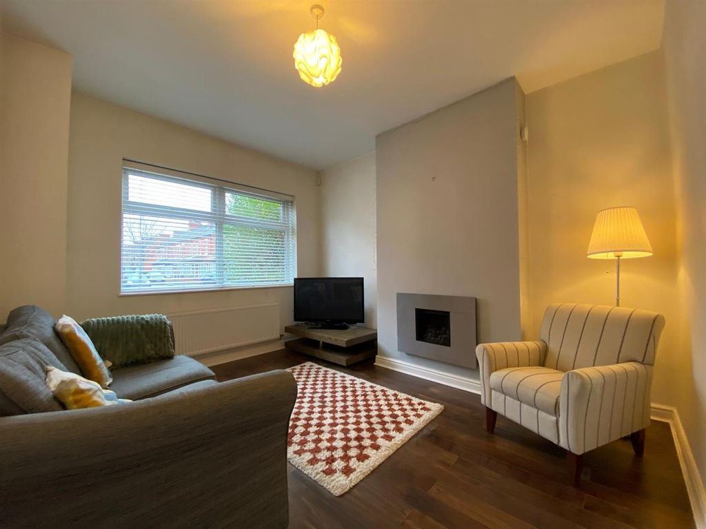 Property photo 2 of 21