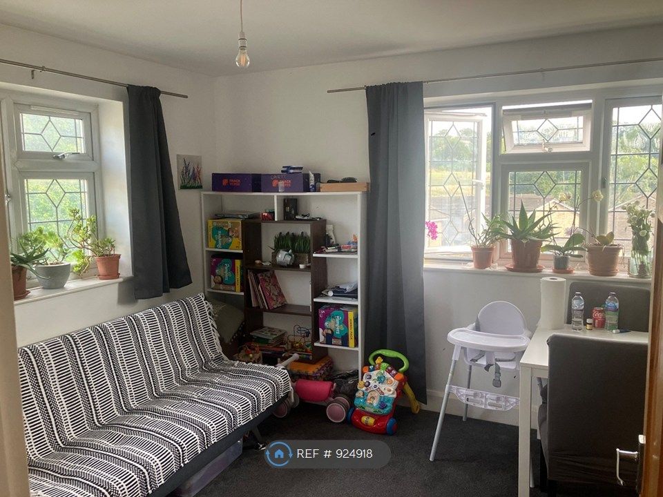 Property photo 1 of 3