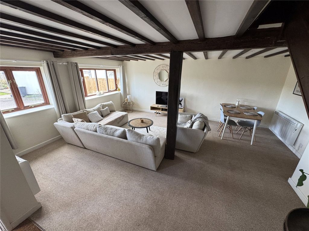 Property photo 2 of 15 Picture No. 07