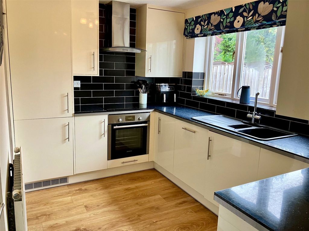 Property photo 2 of 15 Kitchen