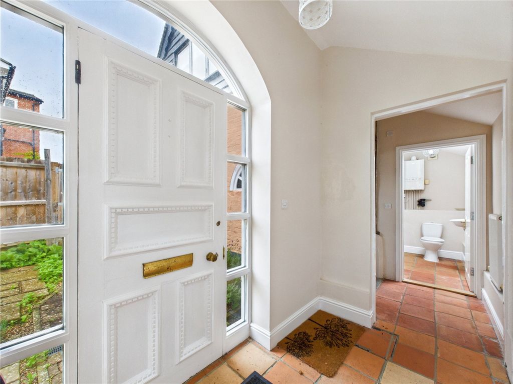 Property photo 2 of 19 Picture No. 35