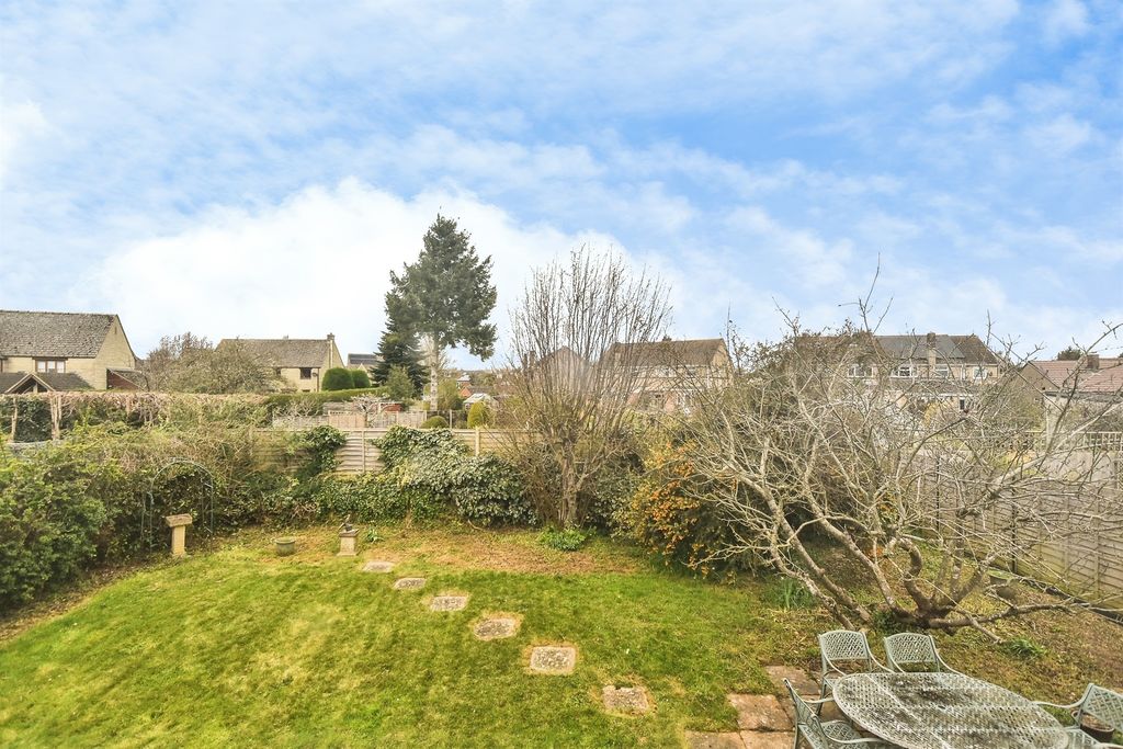 Property photo 2 of 23