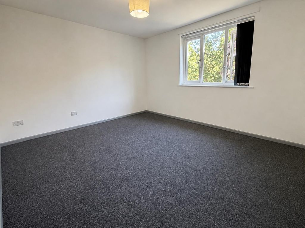Property photo 1 of 8 Image
