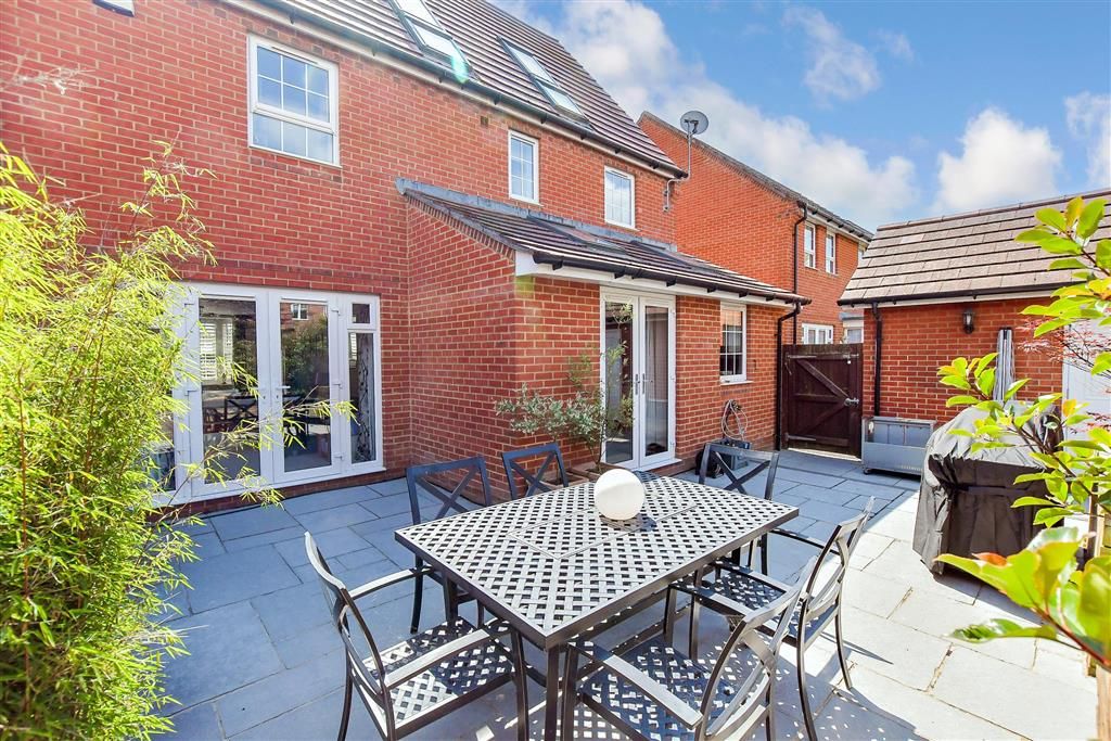 Property photo 1 of 18 Rear Garden