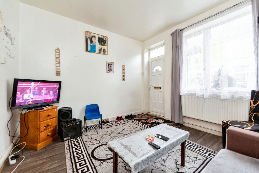 Property photo 3 of 13