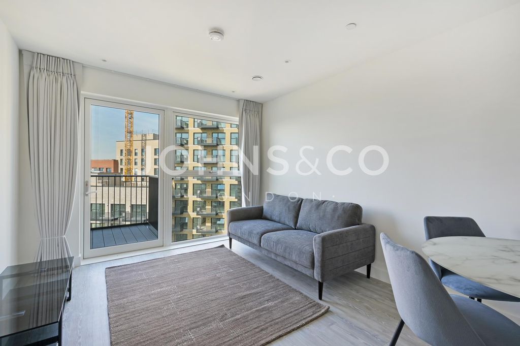 Property photo 1 of 11