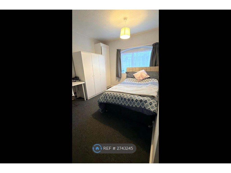 Property photo 2 of 13 Room 2 Double Garden View