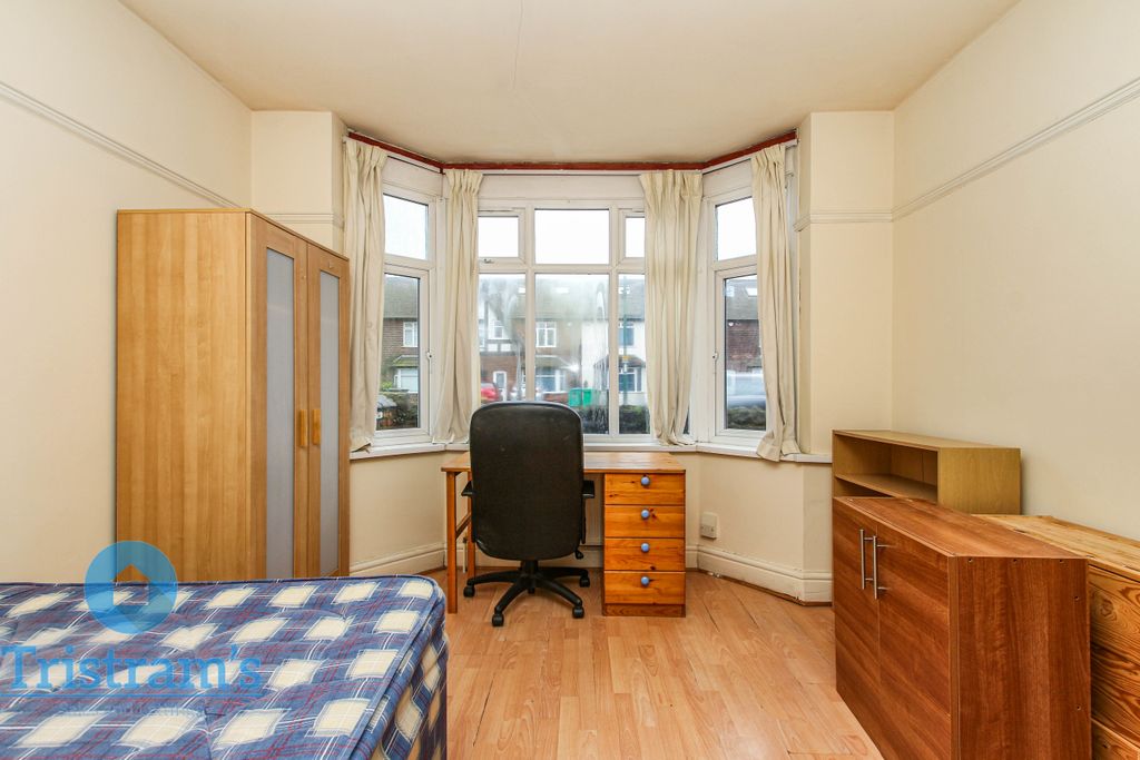 Property photo 3 of 15 Img_4328