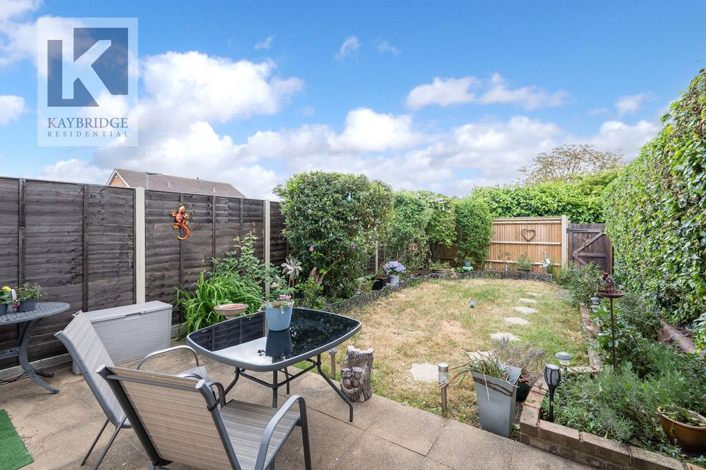 Property photo 1 of 11 Relko Court, Epsom - Kt19 9Dj