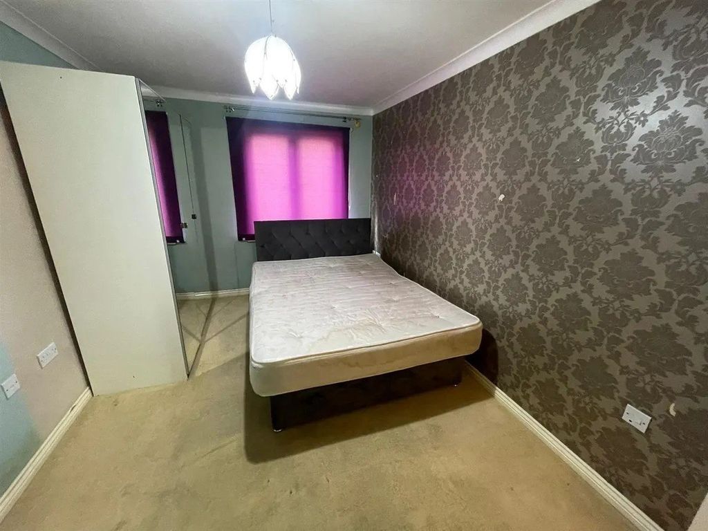 Property photo 2 of 5 Gallery
