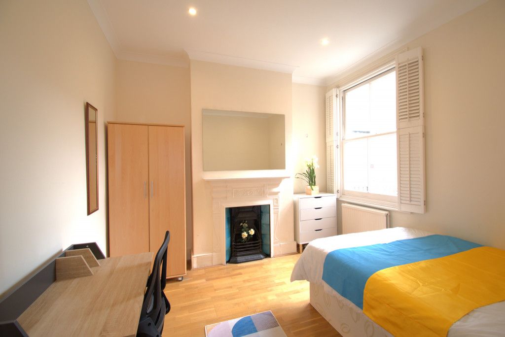 Property photo 3 of 12