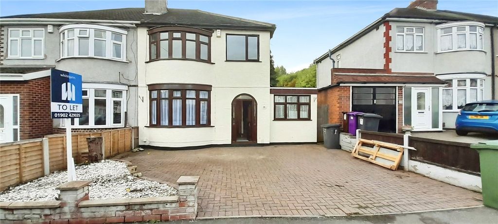 Property photo 1 of 14 Front