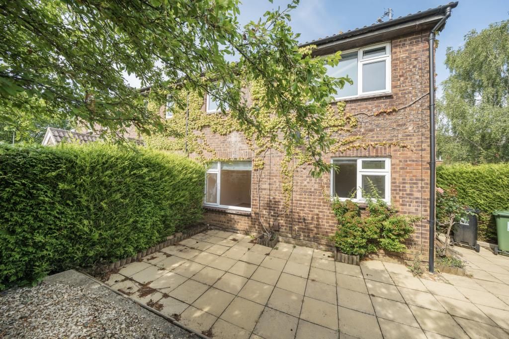 Property photo 1 of 20 Outside View