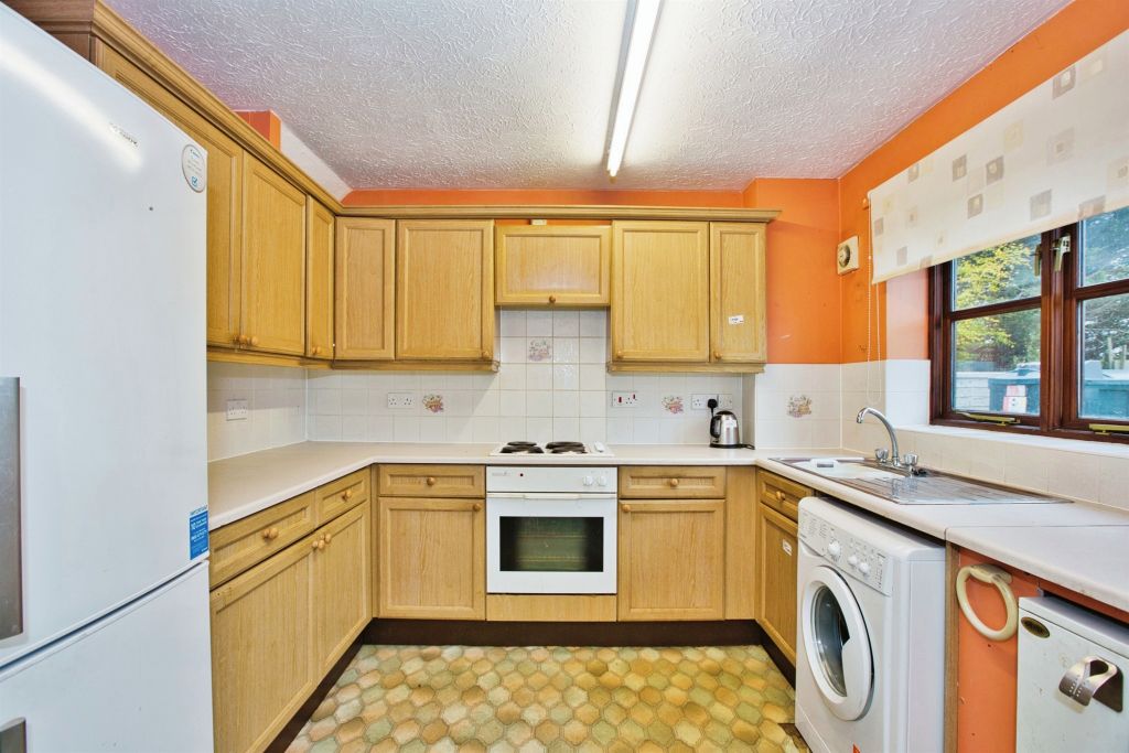 Property photo 2 of 17