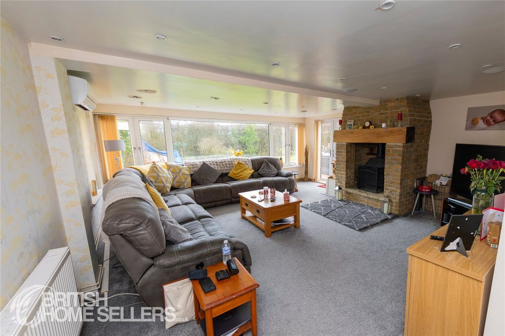 Property photo 2 of 30 Picture No. 38