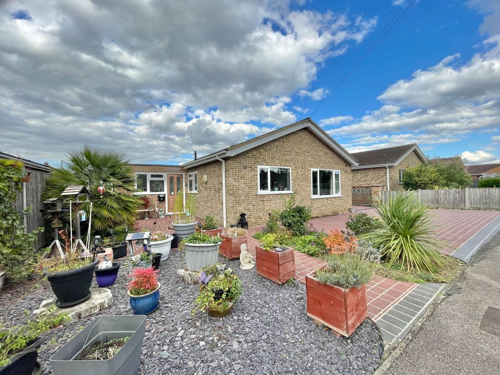 Property photo 1 of 31