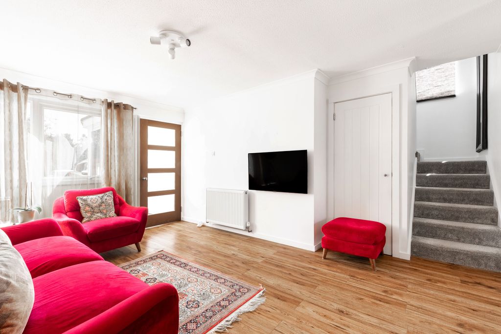 Property photo 3 of 18 A9