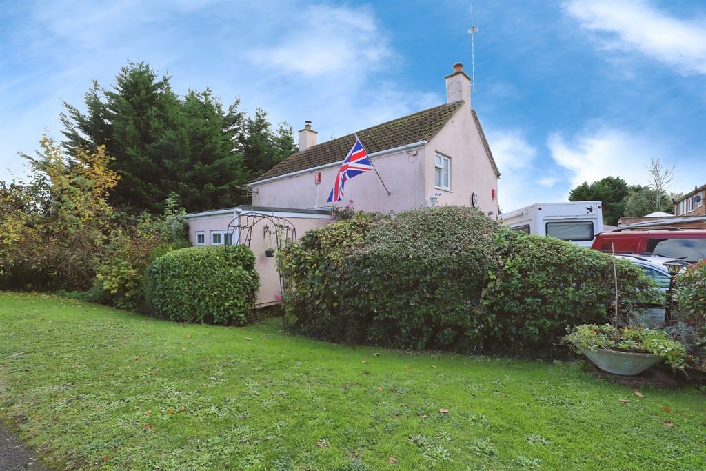 Property photo 2 of 15