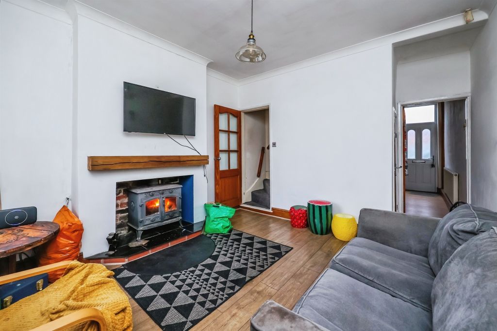 Property photo 3 of 17