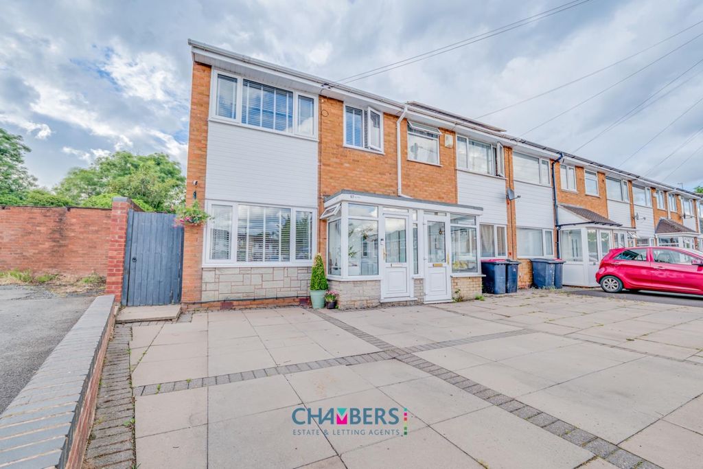Property photo 1 of 45 67 Mercer Avenue-2.Jpg
