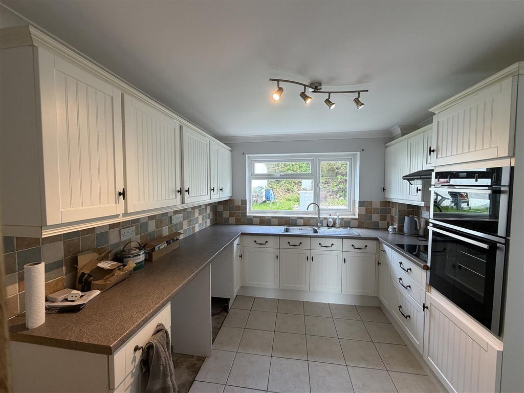 Property photo 2 of 31 20260421_102034009_Ios.Jpg