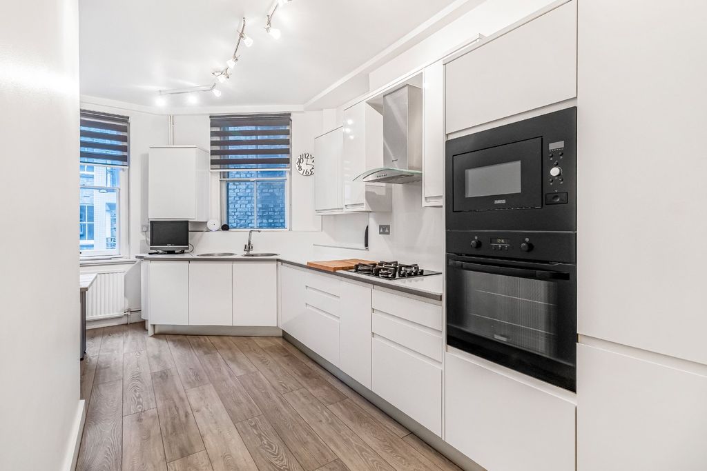 Property photo 3 of 13 Picture No. 22