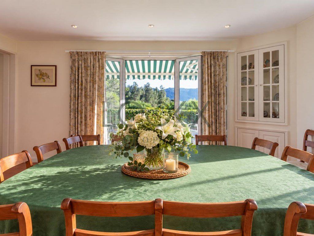Property photo 1 of 48 Country House In Nafarros, Sintra, With A Garden And Views Of The Mountains