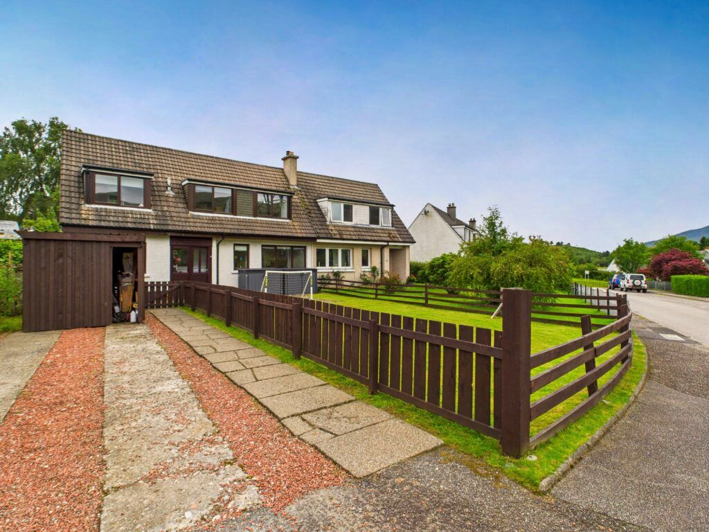 Property photo 1 of 33