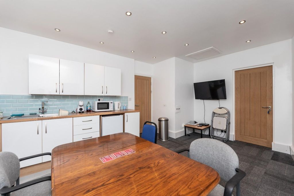 Property photo 3 of 22 5C5A0753.Jpg