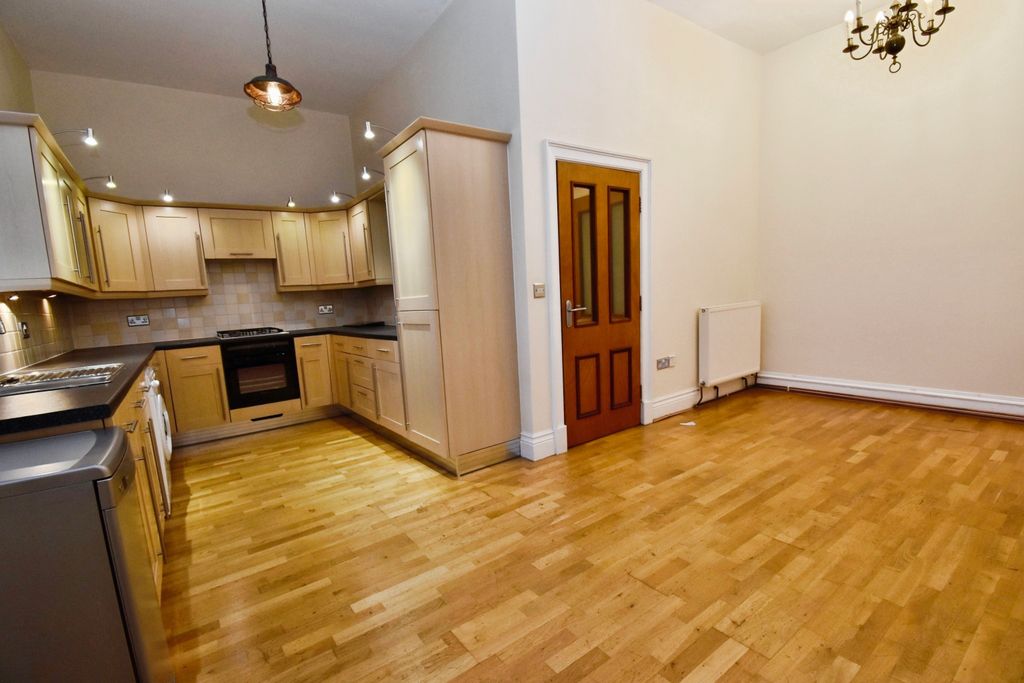 Property photo 3 of 12 Kitchen Lounge/Diner