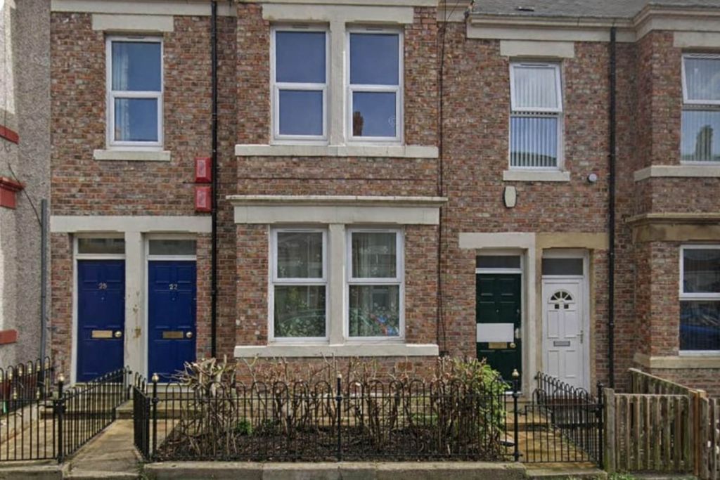 Property photo 1 of 5