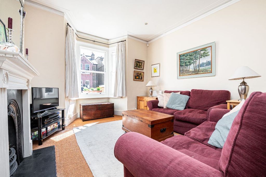 Property photo 2 of 14