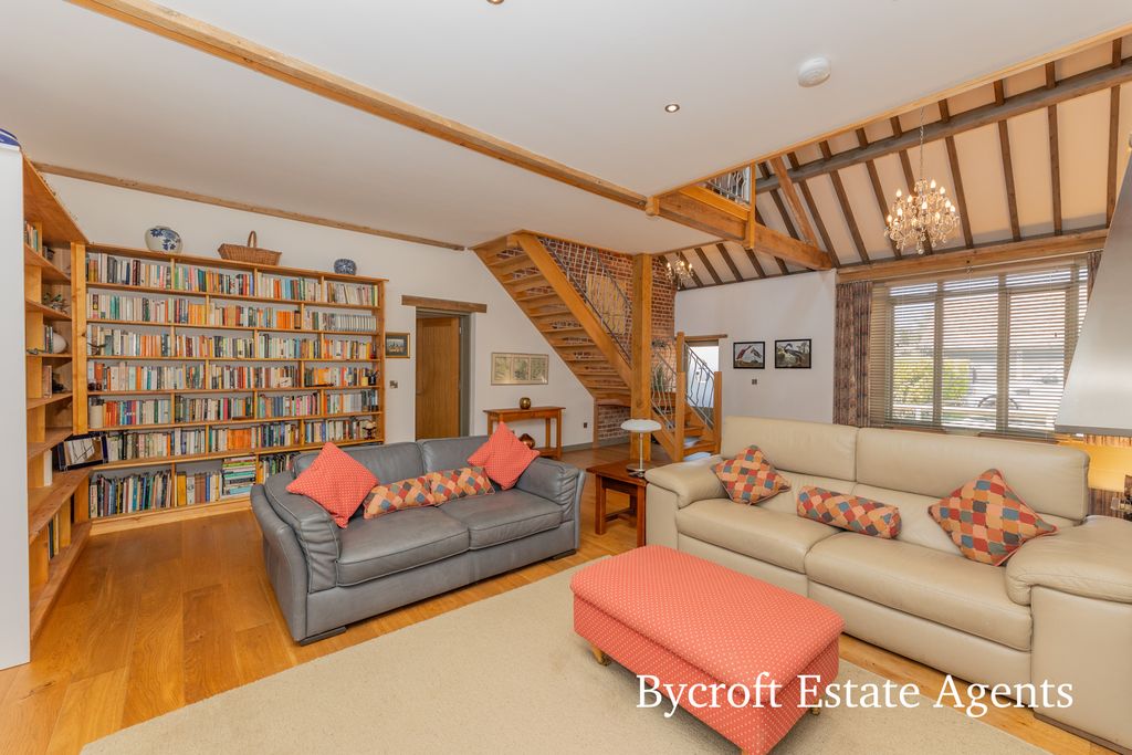 Property photo 3 of 22