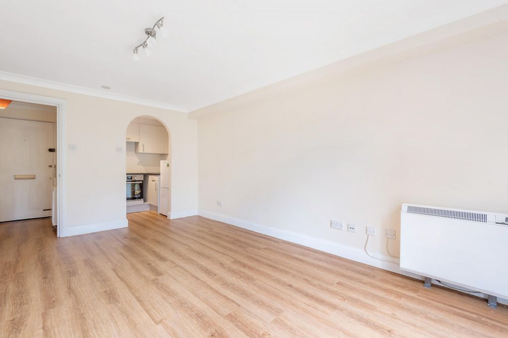 Property photo 3 of 10 Living Room