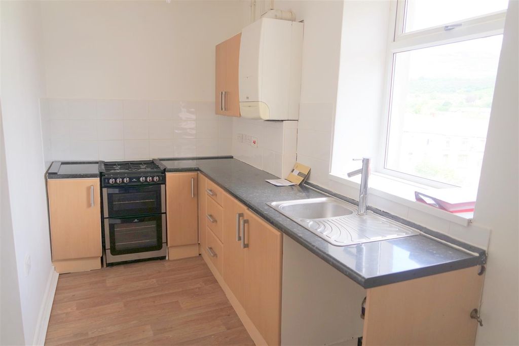 Property photo 2 of 10 Sam_3416.Jpg