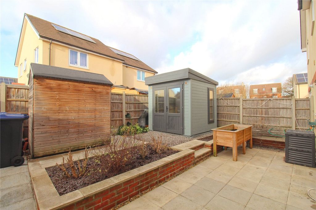 Property photo 2 of 21 Picture No. 14