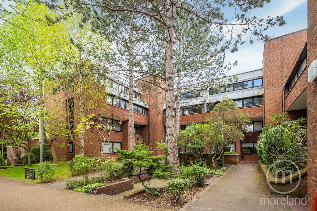 Property photo 1 of 10 5031021