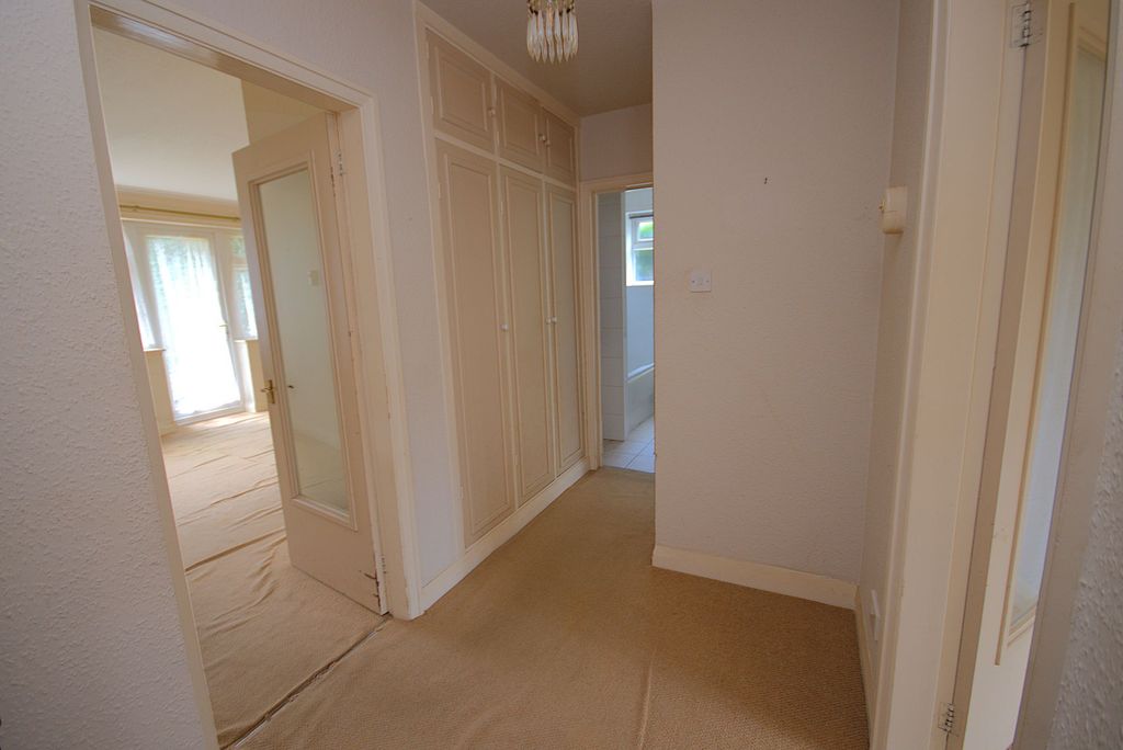 Additional image 8 of 2 bed flat for salePrestbury Road, Macclesfield SK10