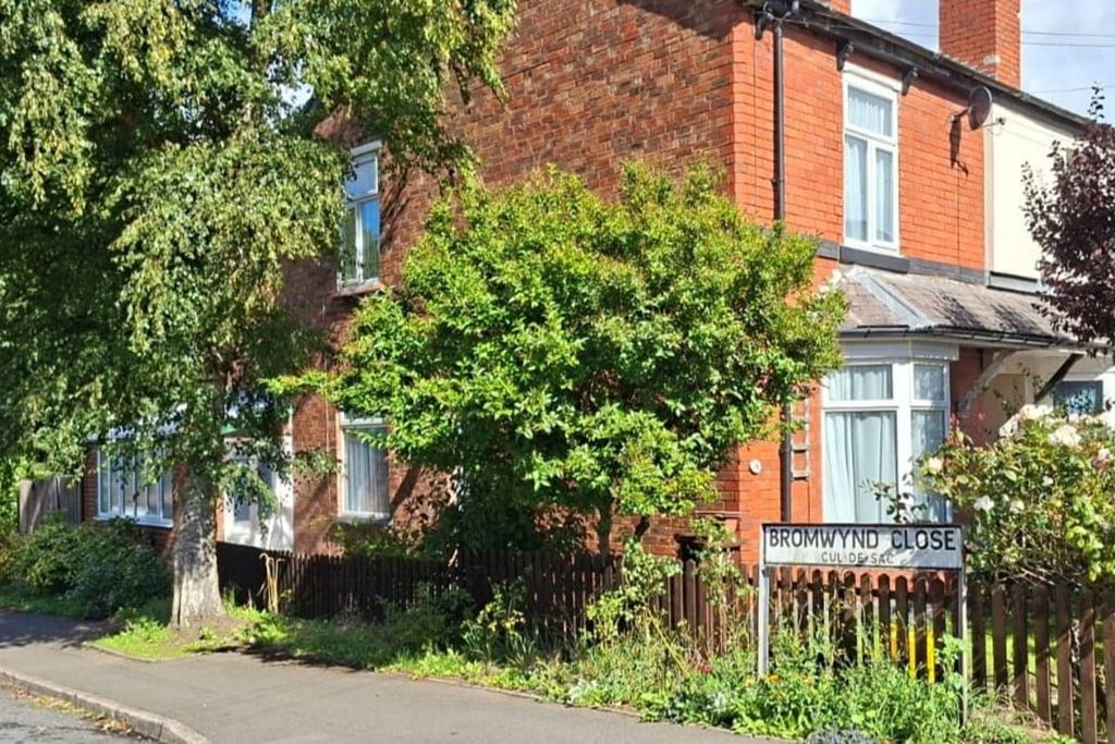 Property photo 1 of 10