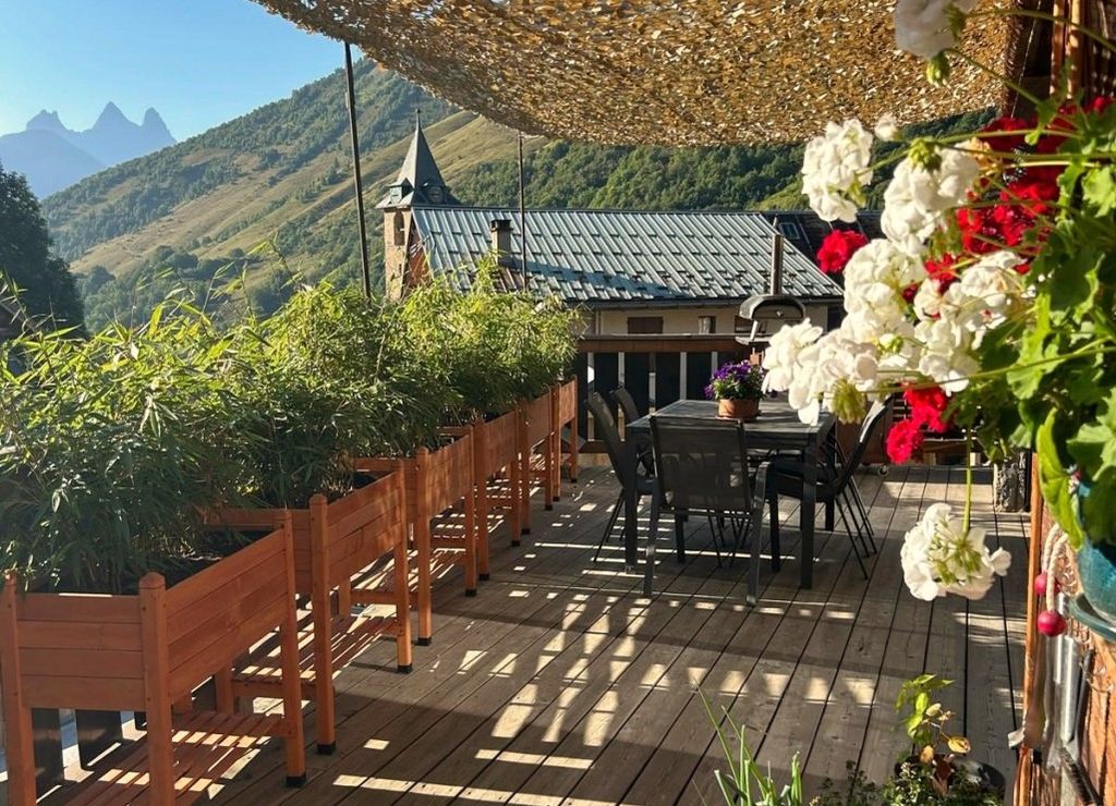 Property photo 1 of 18 Rare Chalet For Sale