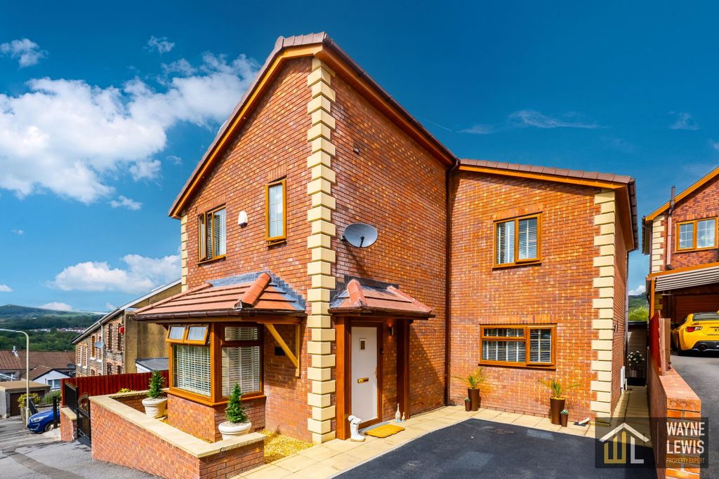 Property photo 1 of 63