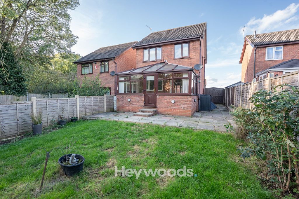Property photo 3 of 27
