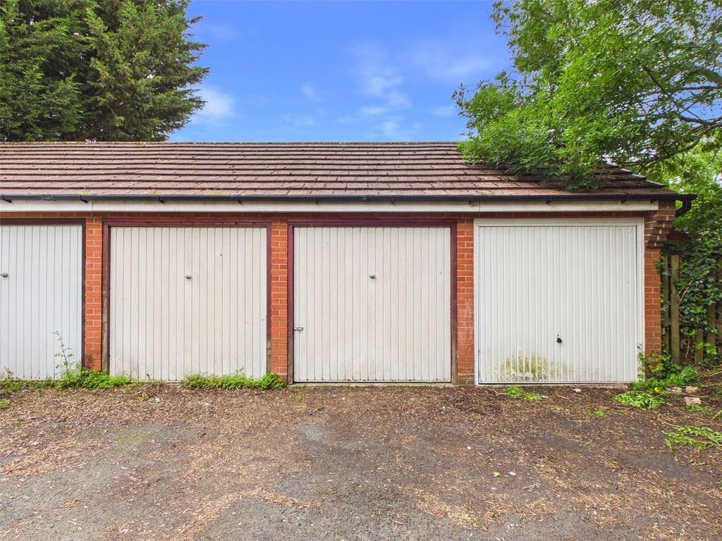 Property photo 2 of 22 Picture No. 43