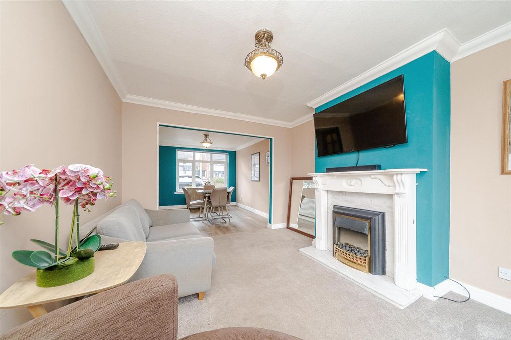 Property photo 2 of 21 Through Lounge Dining Room