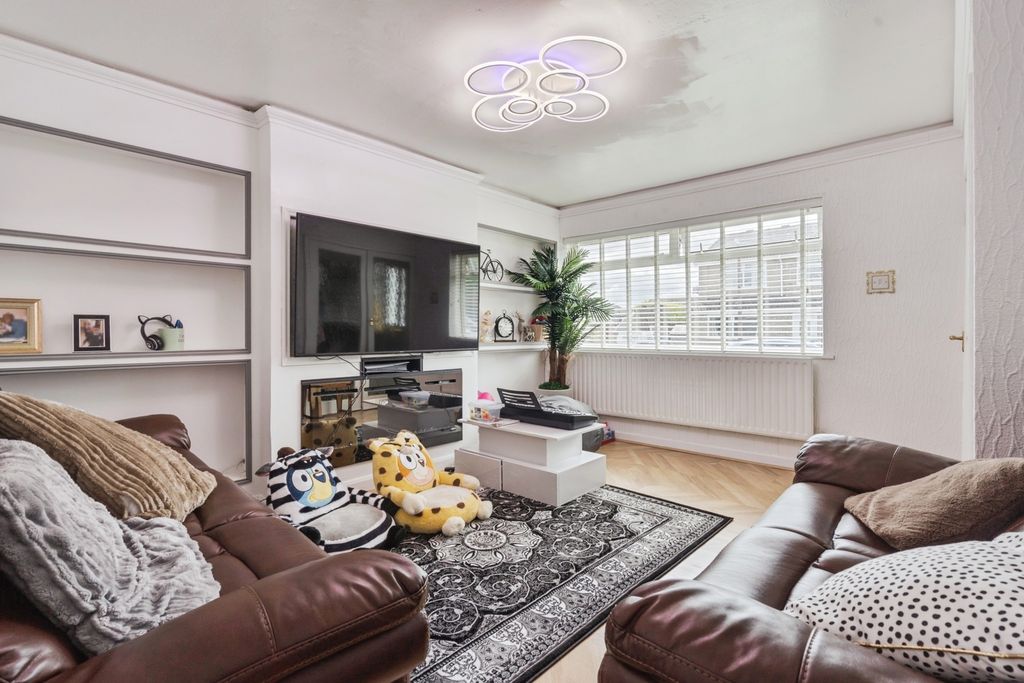 Property photo 2 of 19 Pbox-Img.Jpg