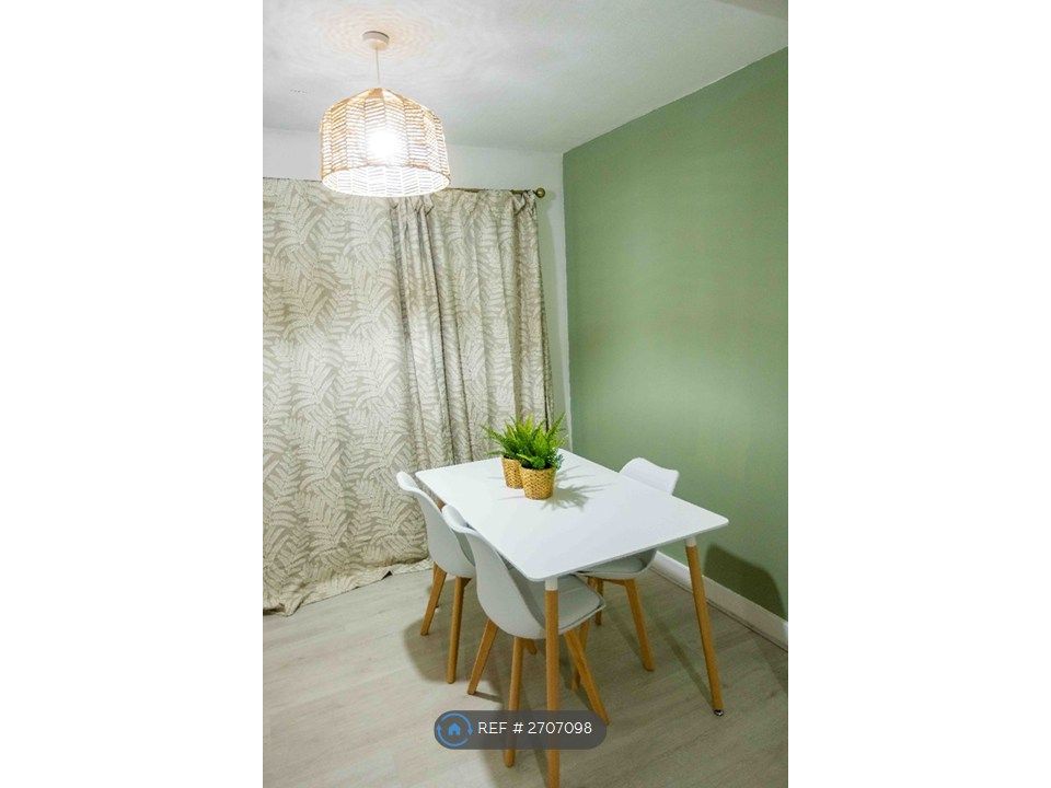 Property photo 3 of 3