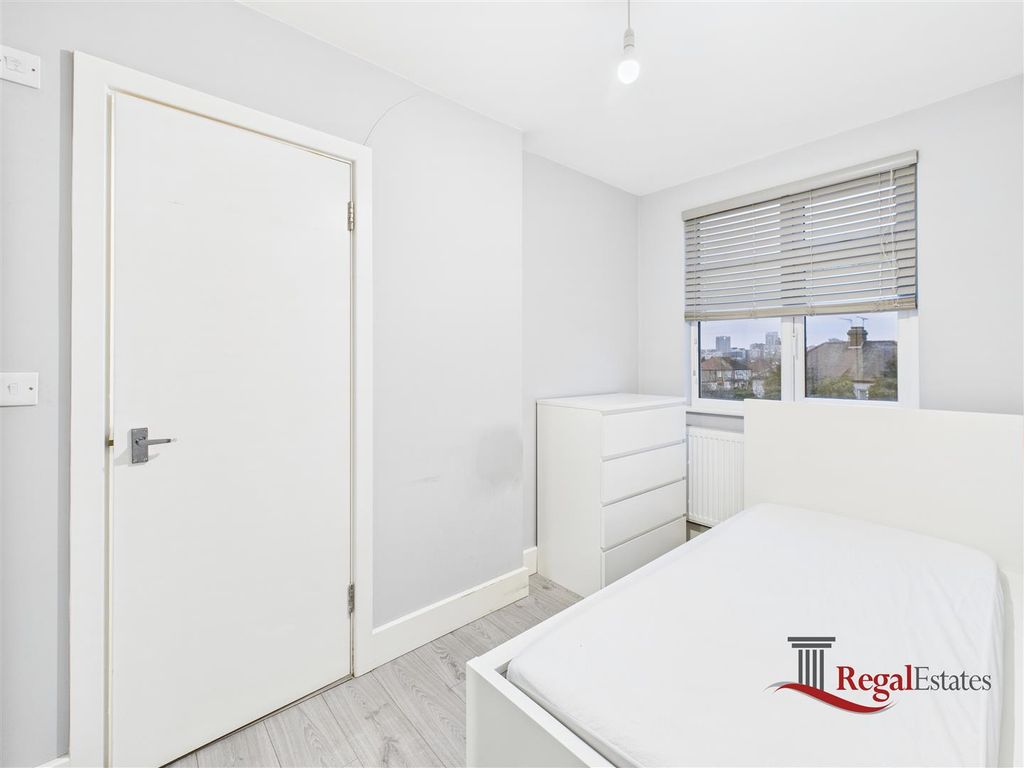 Property photo 1 of 5 Cam02489G0-Pr0254-Still001.Jpg