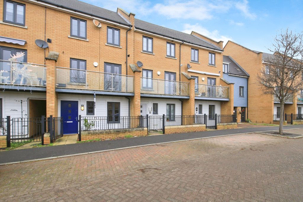 Property photo 2 of 35 Image