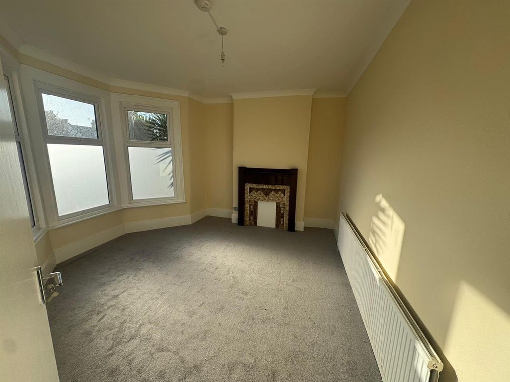 Property photo 1 of 5 12.Jpg